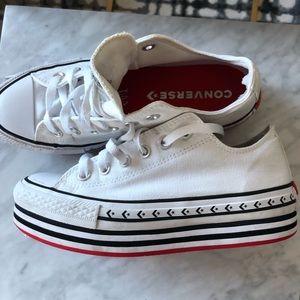 Converse with platform. Size 7US